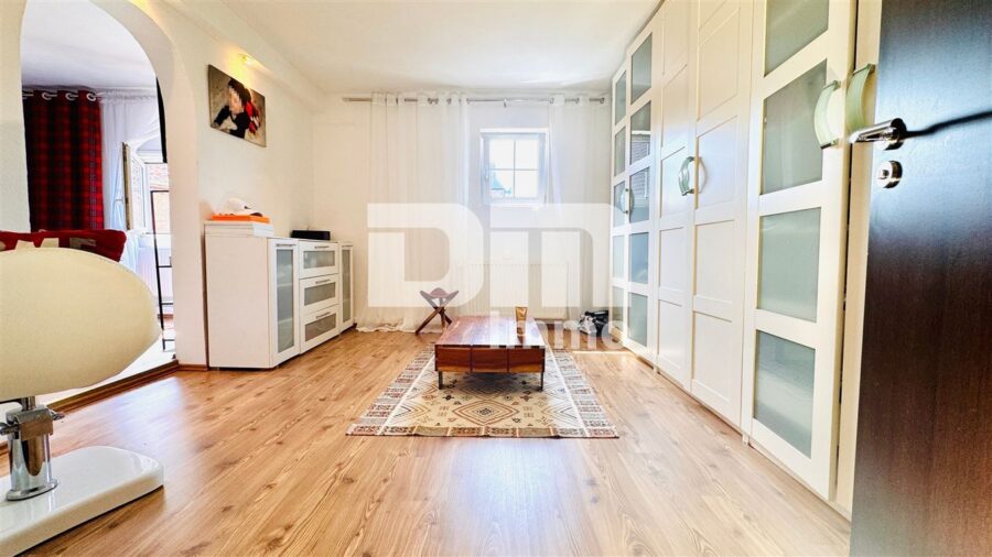 Umfangreich saniertes Fachwerkhaus mit 2 Terrassen, PV-Anlage und Nebengebäude - IMG_4909